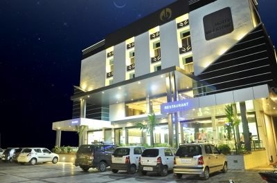 hotel-milestone-himatnagar-ho-himatnagar-hotels-rs-1001-to-rs-2000--2ckzjyf