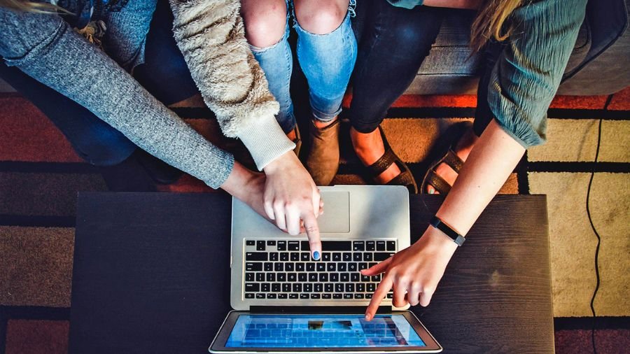 Review Rewards: Incentivizing Customer Feedback